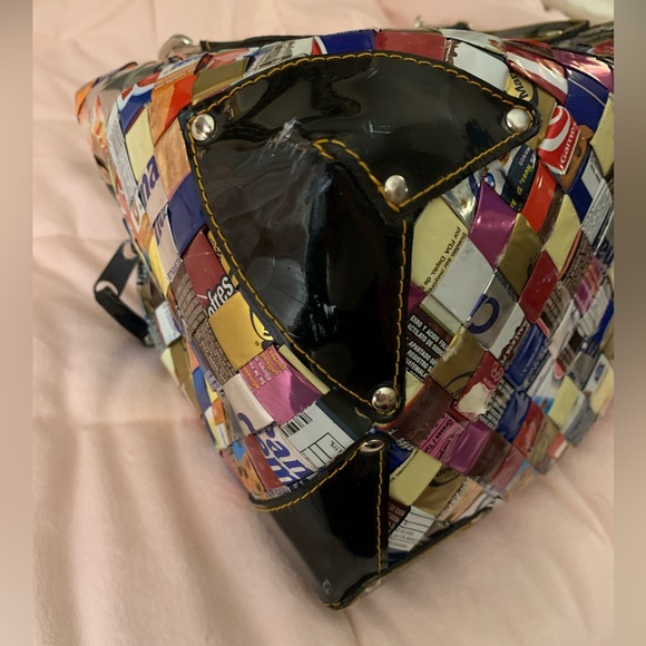 Wrapper Purse - Picture 4 of 6